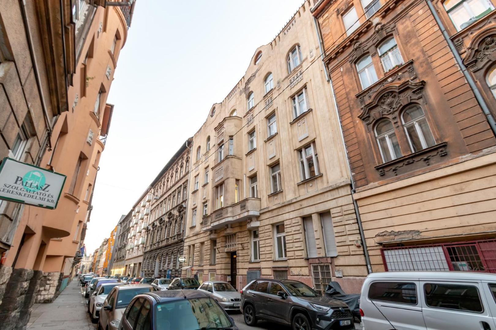 Mega Deal - Elegance - No Deposit Needed Budapest Bagian luar foto